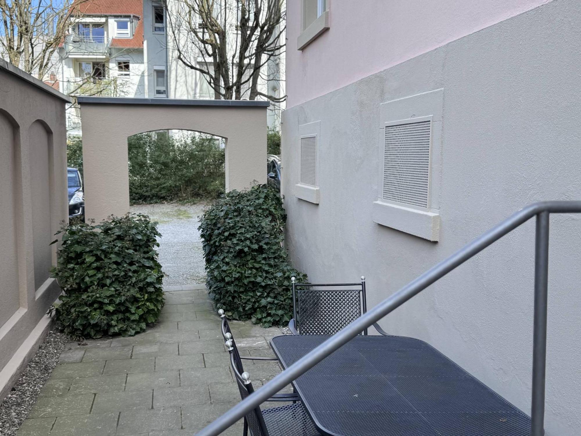 Seeglueck Seeliebe - Charmante Jugendstilwohnung Mit Parkplatz Direkt Im Zentrum Nahe Bahnhof Und Seeufer In Konstanz Exterior foto